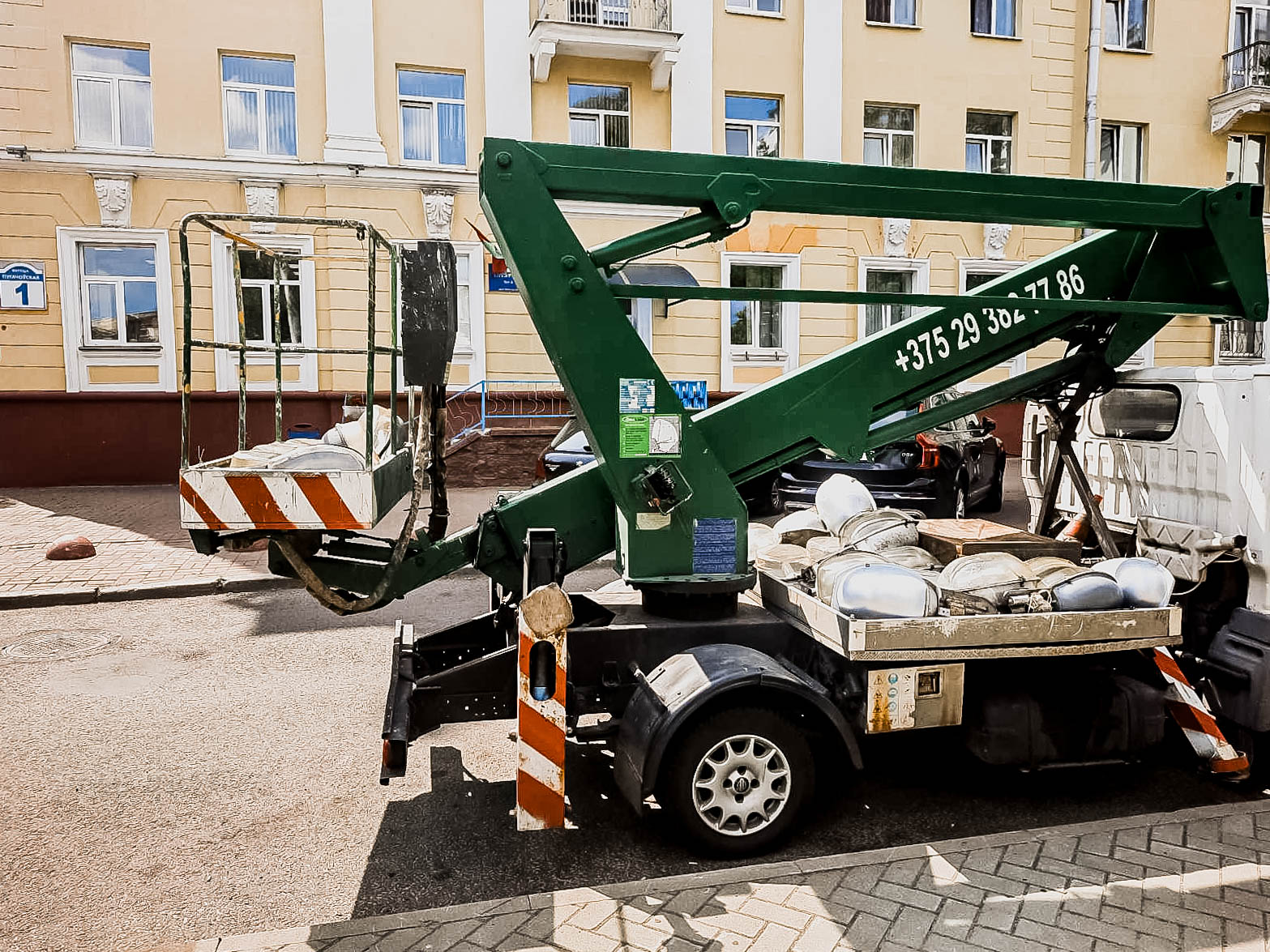 Устройство автовышки, принцип работы автогидроподъемника