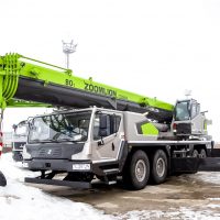 Для чего берут в аренду автокран 30 тонн